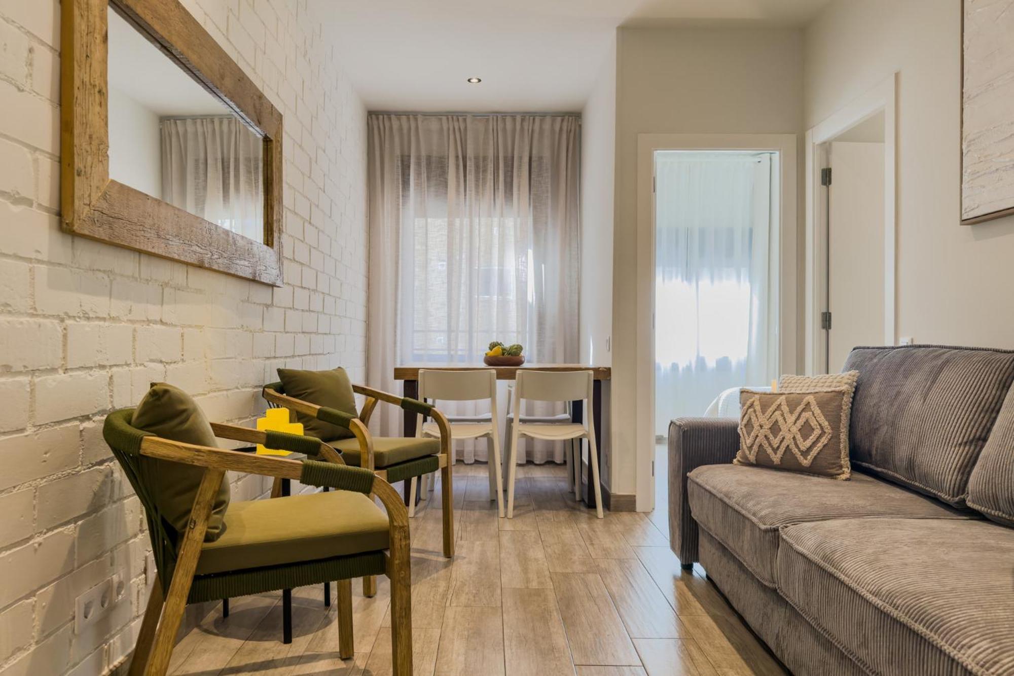 Novus Homes Barcelona Santa Eulalia *